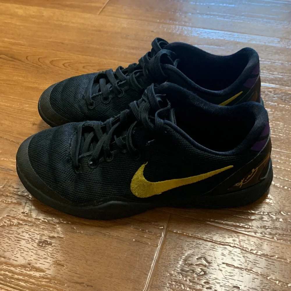 Nike Kobe Bryant 8 Basketball Athletic Shoes Sneakers